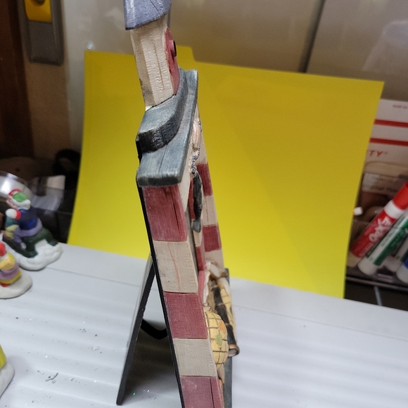 Lighthouse Picture Frame - Picture 5 of 7